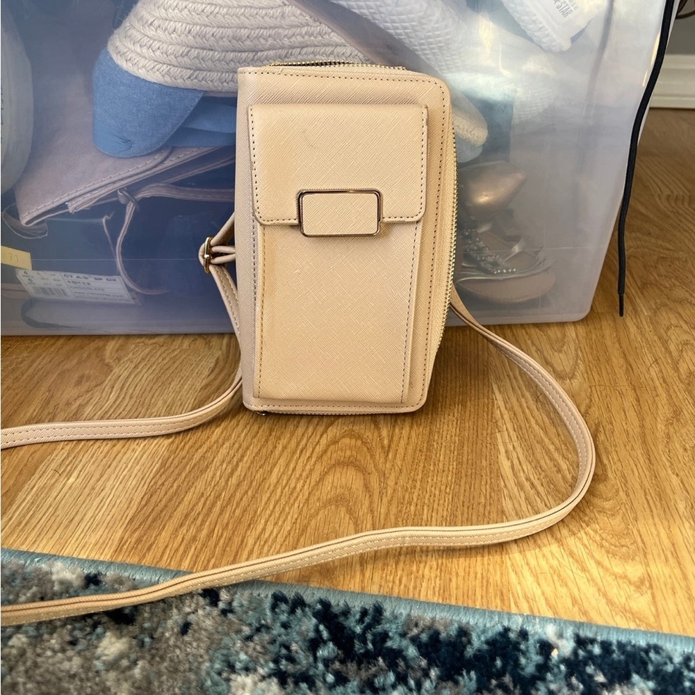 Beige crossbody phone bag
